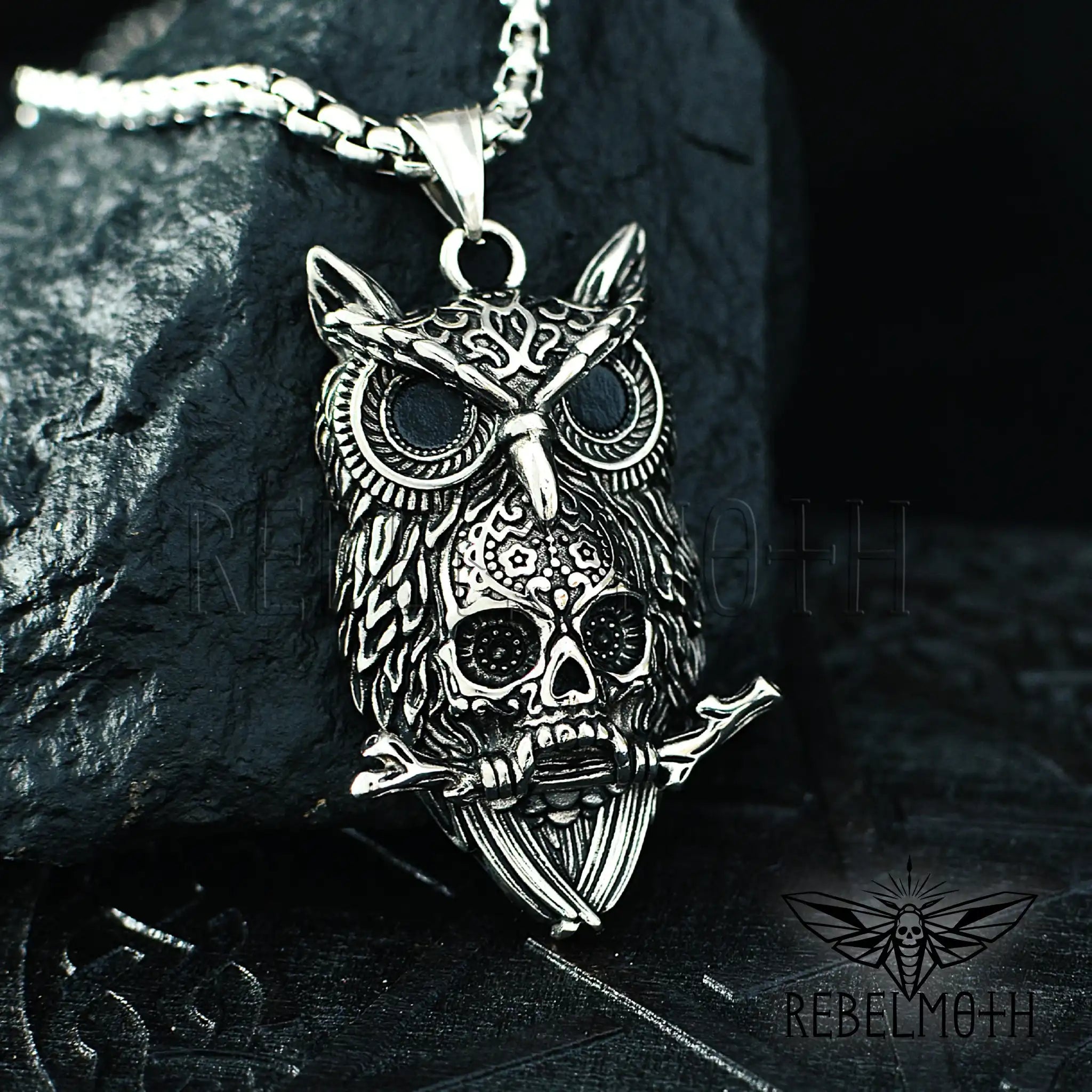Dark owl skull necklace with oxidized gothic finish