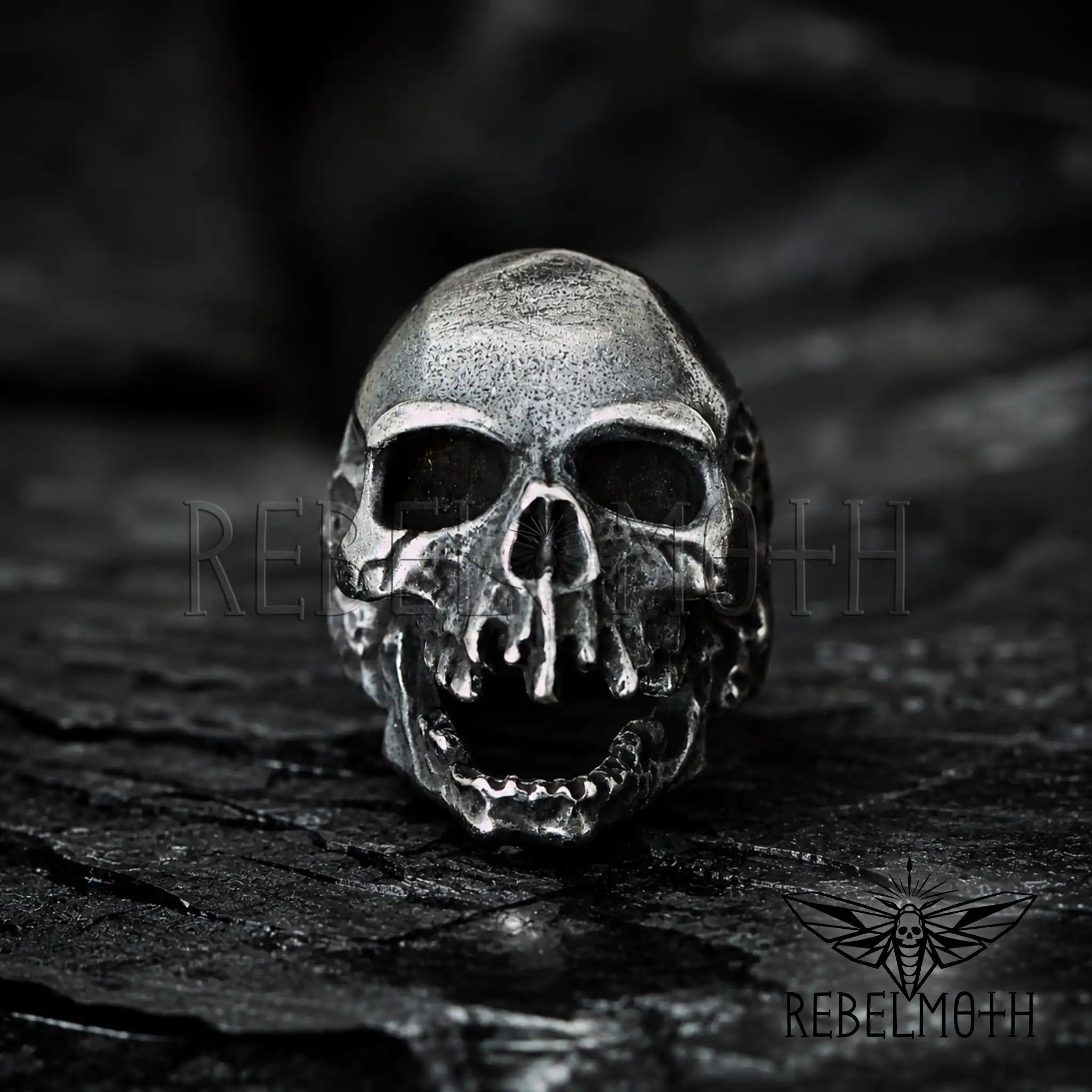 Large stainless steel skull ring with open mouth design