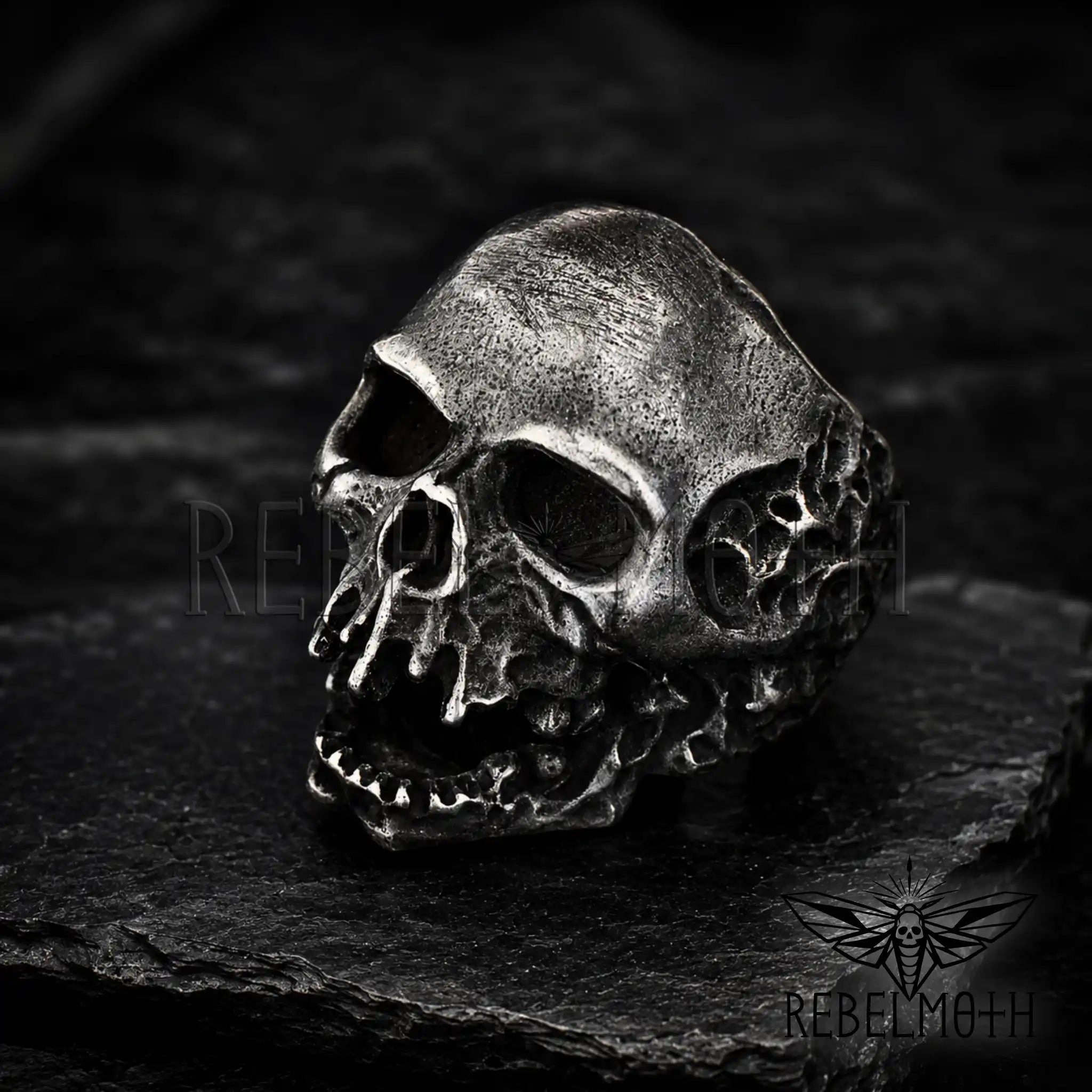 Gothic skull ring in gunmetal stainless steel